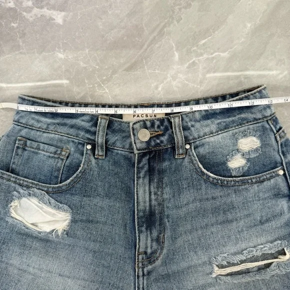 Women’s PacSun Distressed High Rise Mom Short Jean Shorts Size 26 - Picture 14 of 15